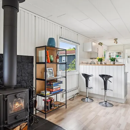 Cosy And Well-arranged With Annex, Terrace And For The Whole Family Close To Forest, And The Charming Town Centre Of Ebeltoft